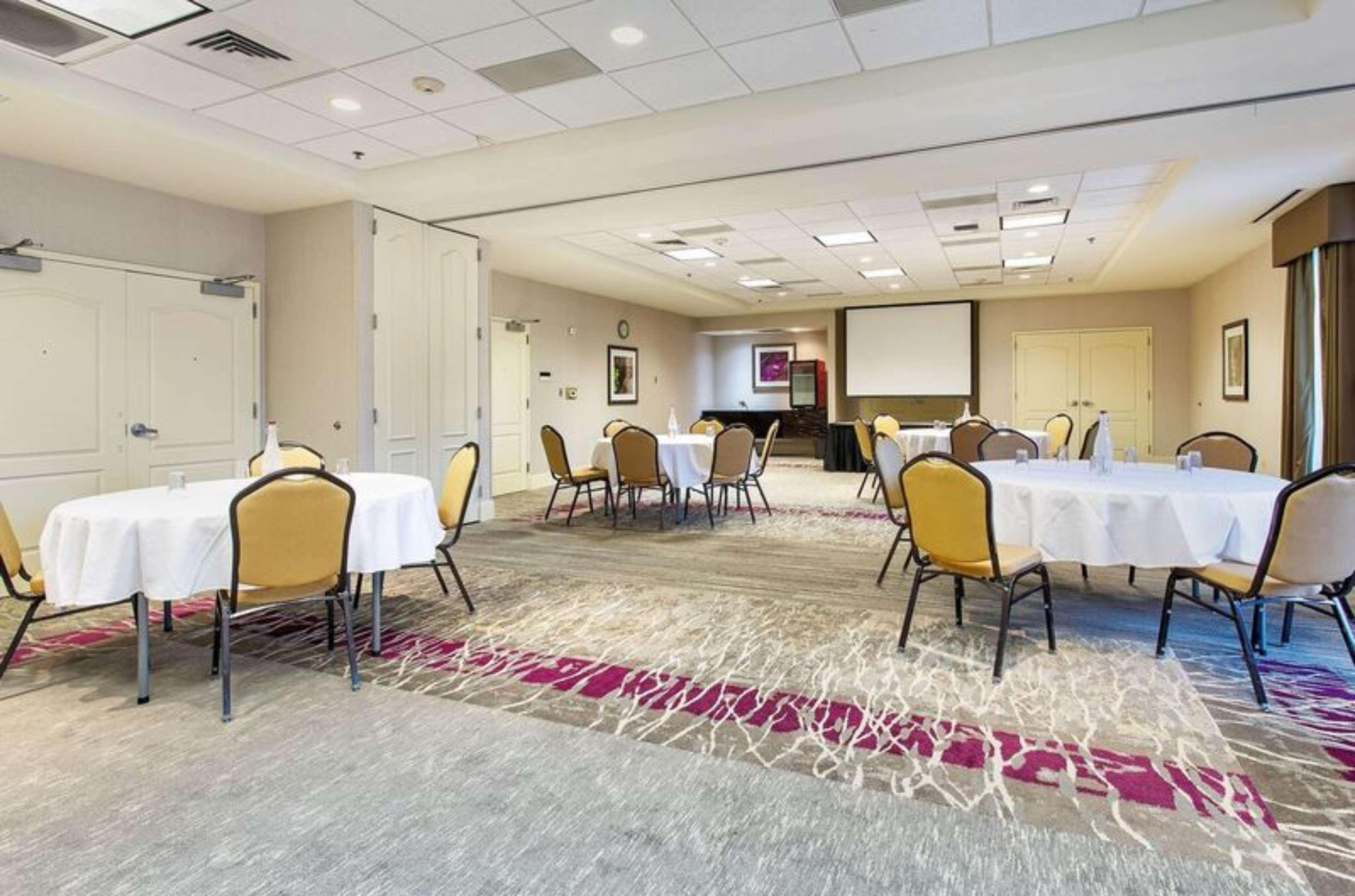 Hilton Garden Inn Knoxville West/Cedar Bluff Exterior foto